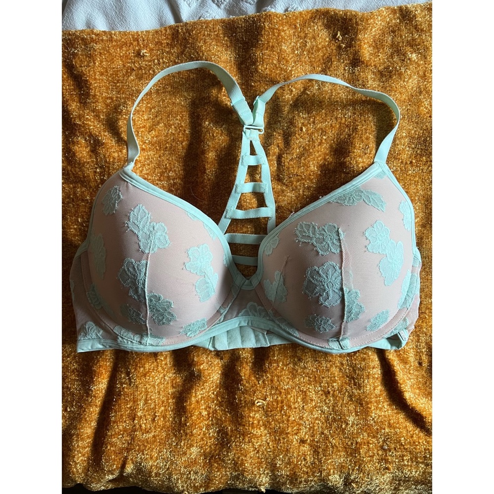 Victoria’s Secret Pink cage back bra
